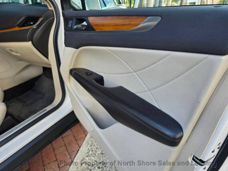 2017 Lincoln MKC Select