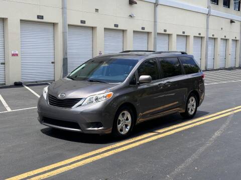 2013 Toyota Sienna for sale at IRON CARS in Hollywood FL