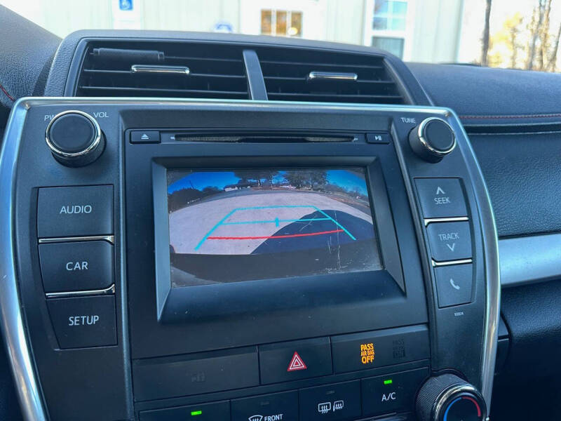 2017 Toyota Camry SE