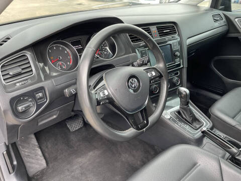 2020 Volkswagen Golf TSI