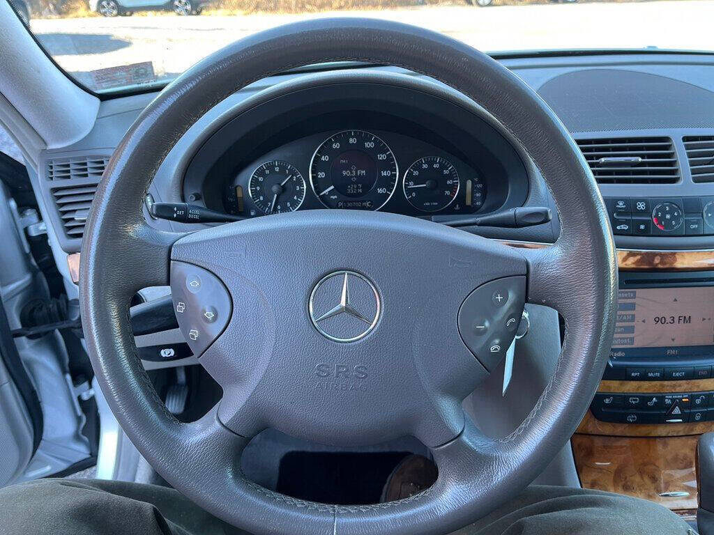 2006 Mercedes-Benz E-Class 22
