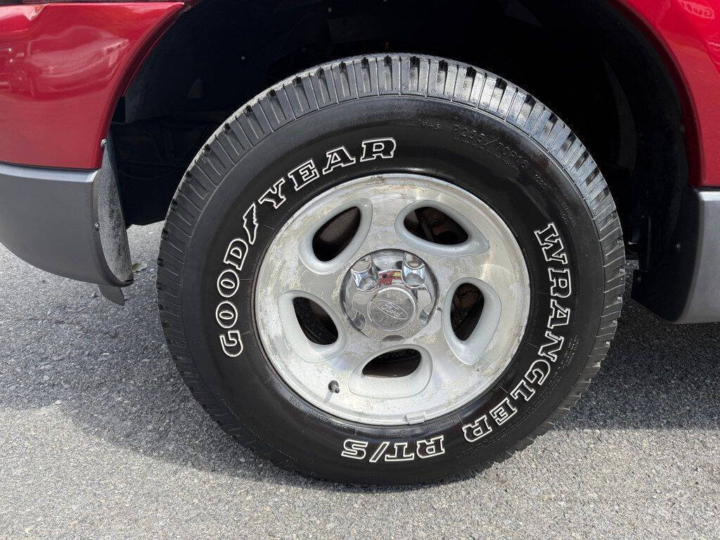 2003 Ford Explorer Sport Trac 12