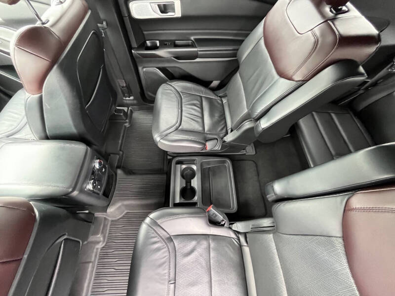 2020 Ford Explorer Platinum