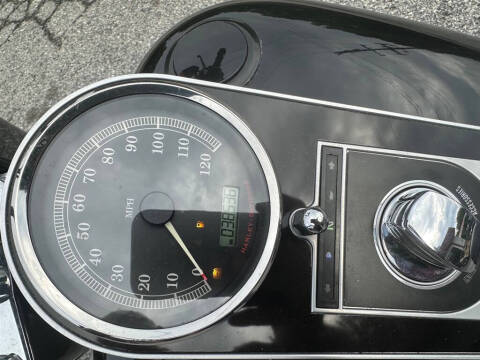 2014 Harley-Davidson FLSTFB -