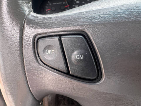 2001 Ford Taurus SE