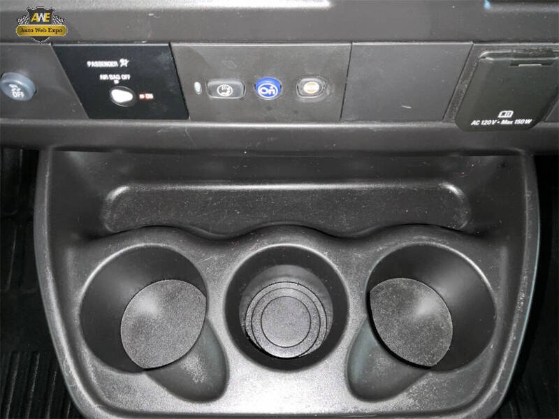 2023 Chevrolet Express 2500