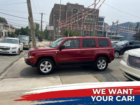 2015 Jeep Patriot for sale at Nick Jr's Auto Sales in Philadelphia PA
