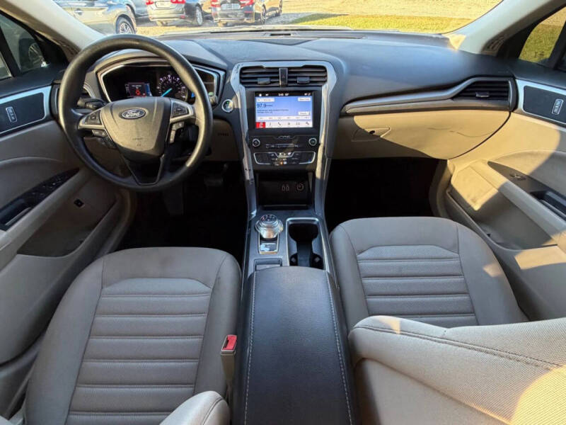 2019 Ford Fusion Hybrid SE