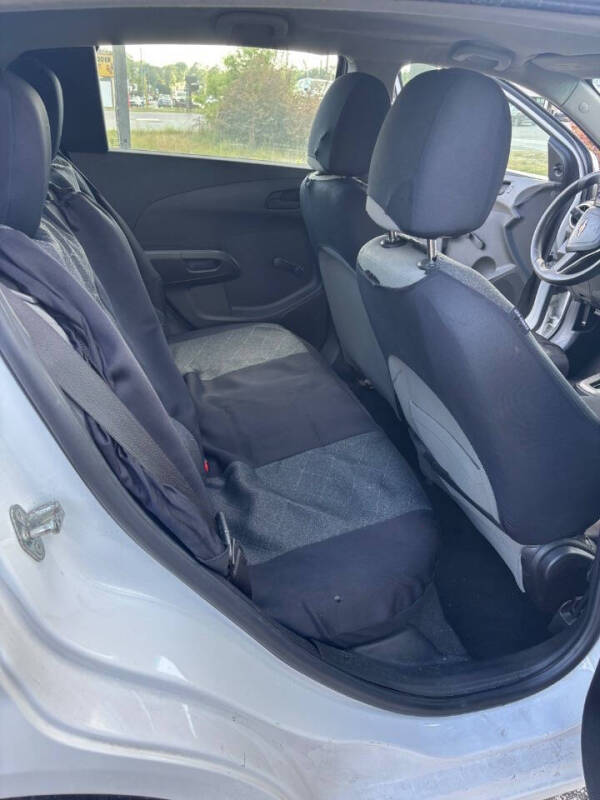 2016 Chevrolet Sonic LS Auto
