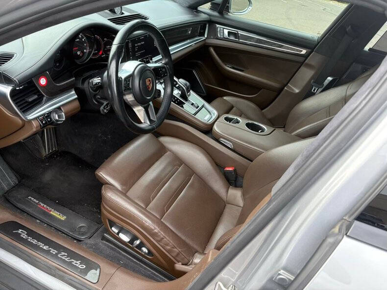 2017 Porsche Panamera