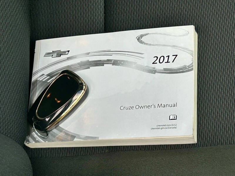 2017 Chevrolet Cruze LT Auto