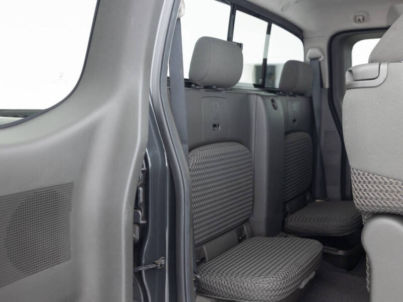 2012 Nissan Frontier SV V6