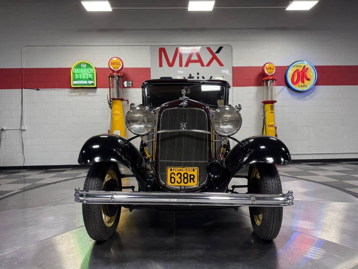 1932 Ford Model 18 5