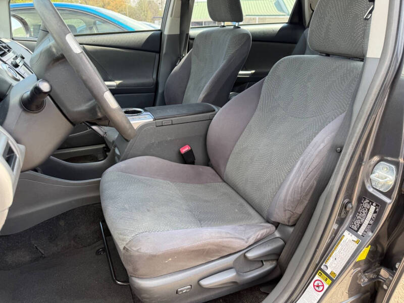 2012 Toyota Prius v Two