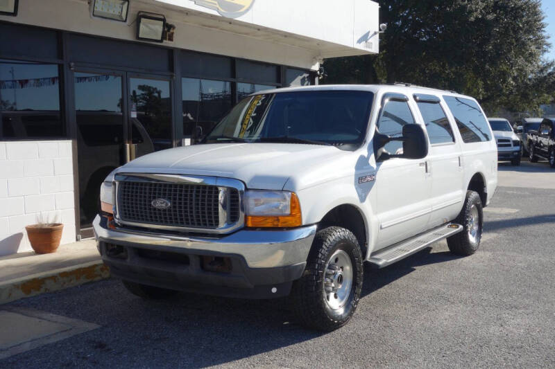 2000 Ford Excursion XLT's photo