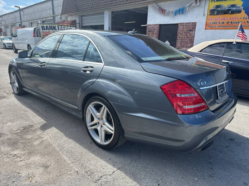 2011 Mercedes-Benz S-Class S 63 AMG