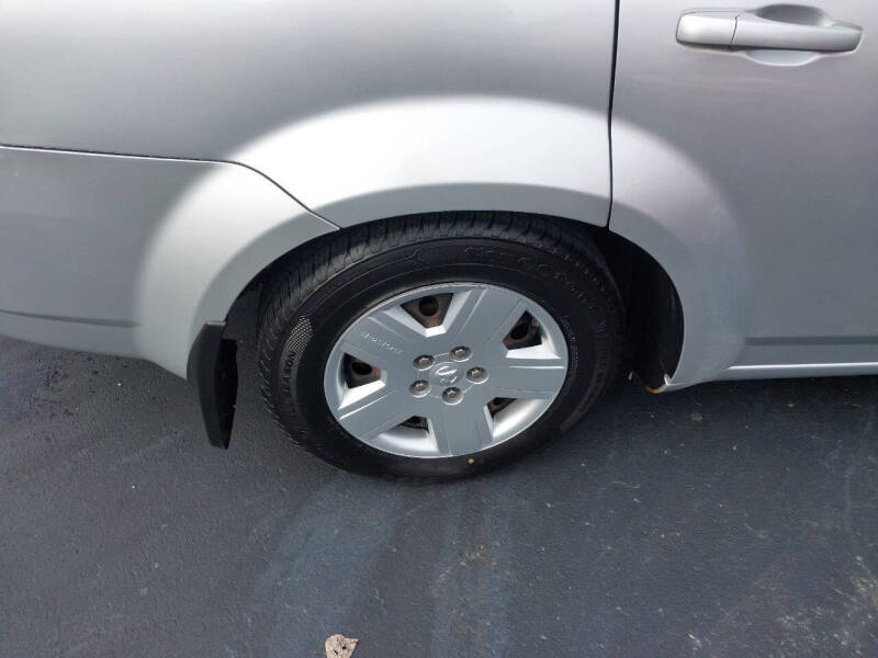 2008 Dodge Avenger SE