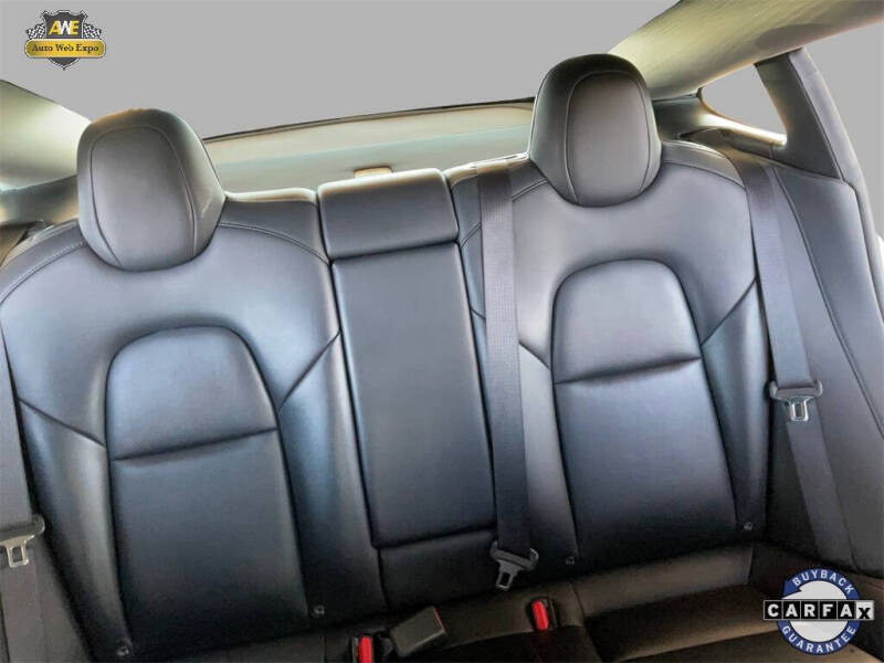 2019 Tesla Model 3 Mid Range