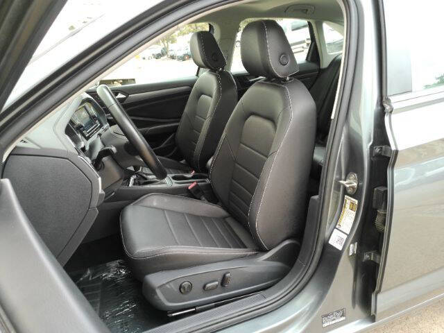 2023 Volkswagen Jetta SE