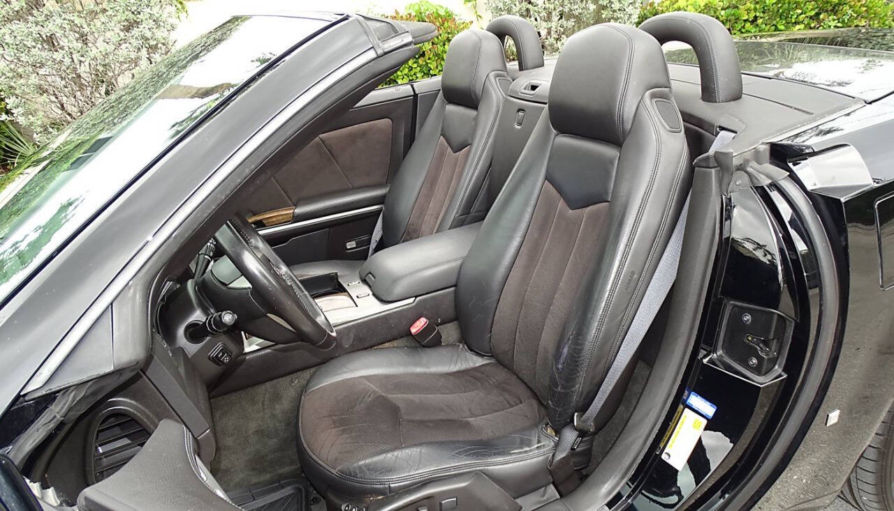 2006 Cadillac XLR-V 24