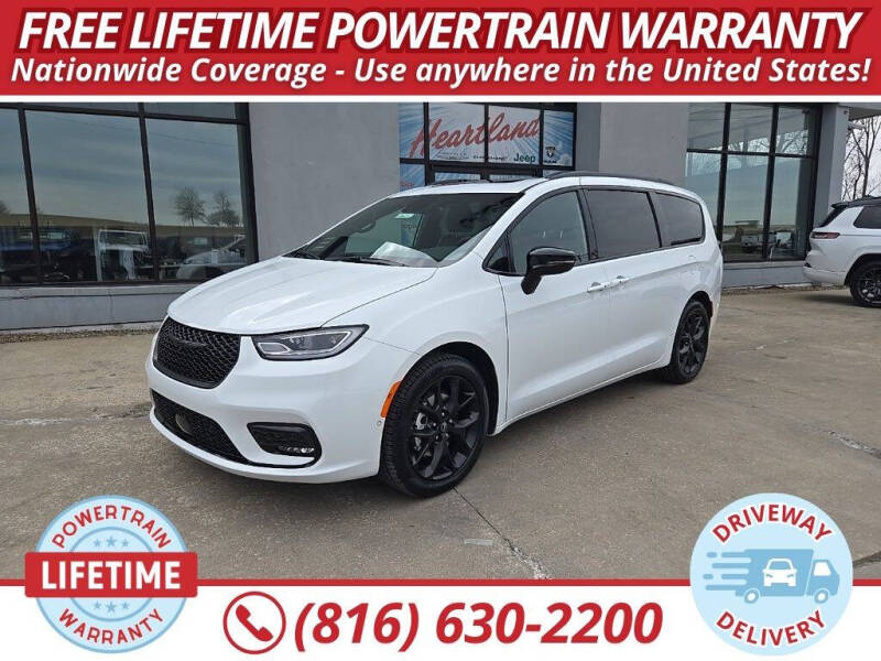 2026 Chrysler Pacifica Select