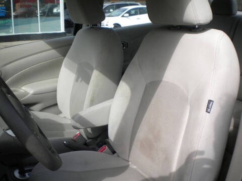 2016 Nissan Versa