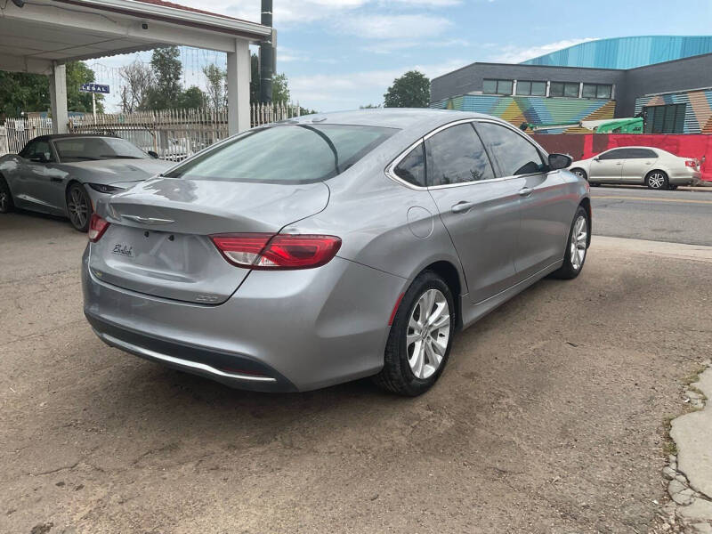2015 Chrysler 200 Limited
