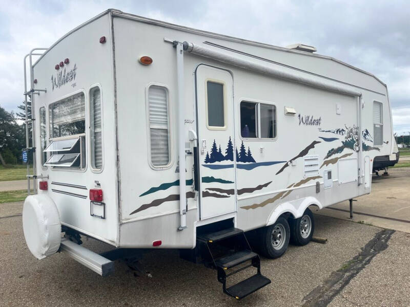 2005 Forest River WILDCAT CAMPER