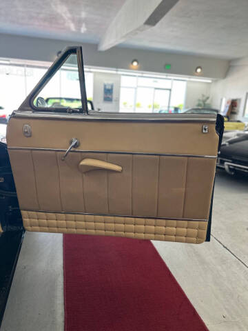 1948 Packard Custom serries Victoria