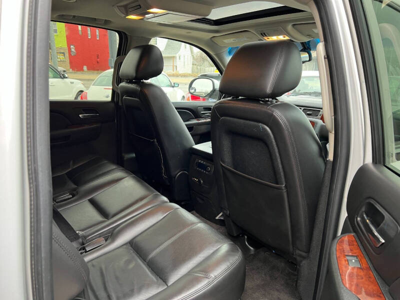 2011 Chevrolet Suburban LT