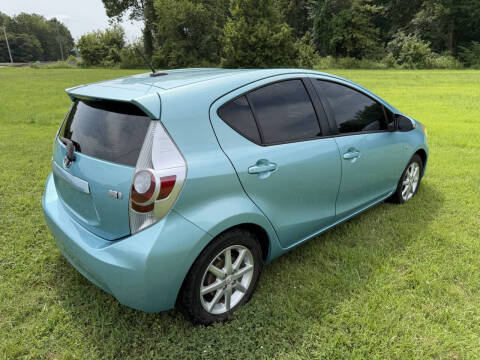 2013 Toyota Prius c Three