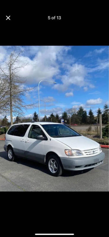 2001 Toyota Sienna