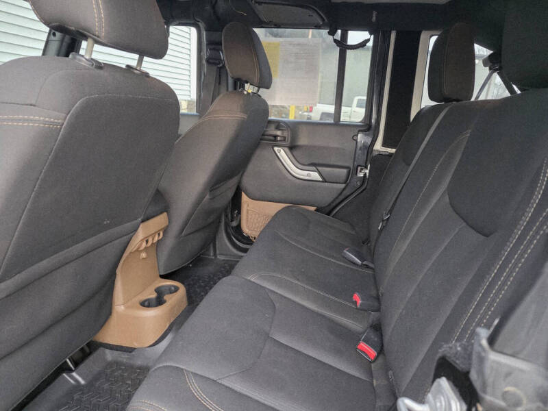 2016 Jeep Wrangler Unlimited Sahara