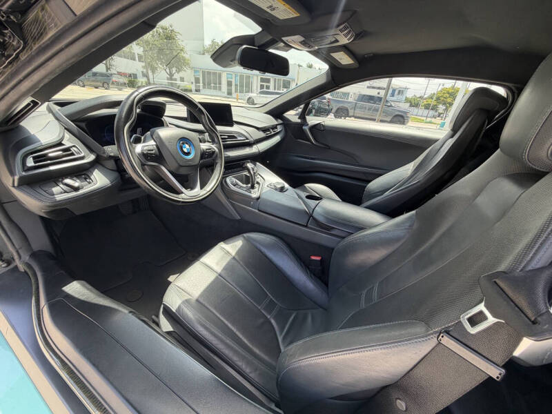 2016 BMW i8