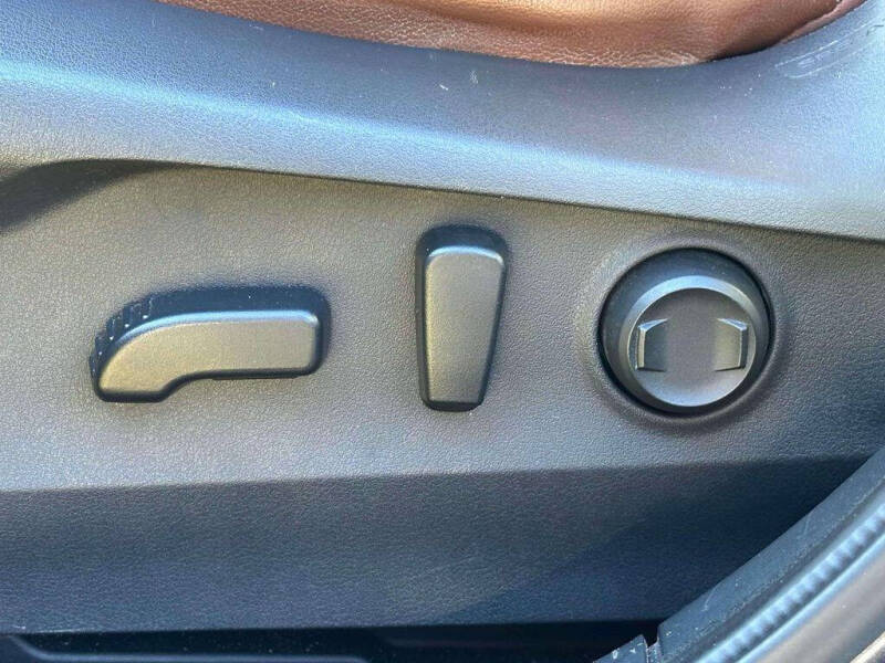 2022 Subaru Outback Touring