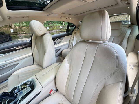 2018 BMW 7 Series 740i