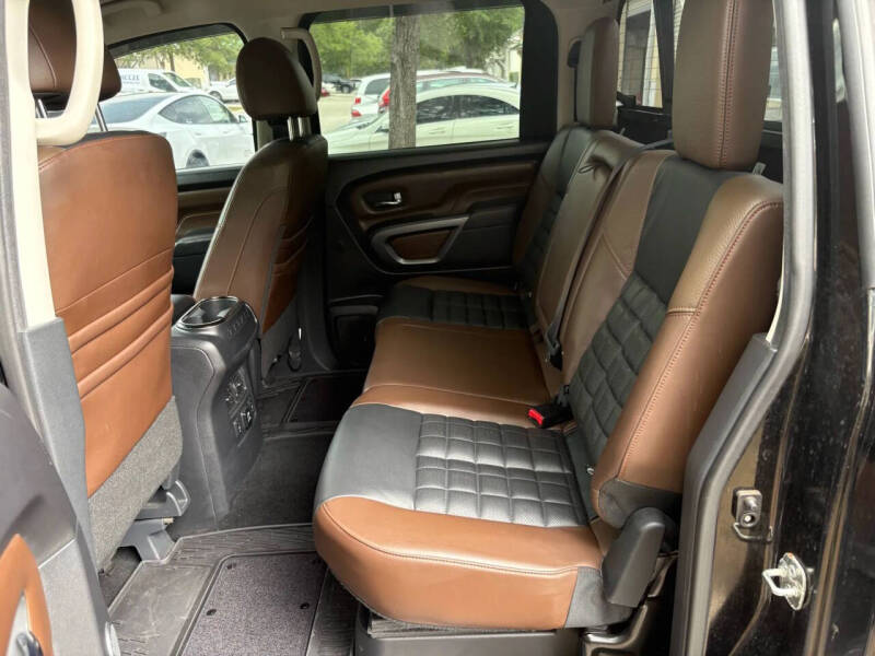 2017 Nissan Titan Platinum Reserve