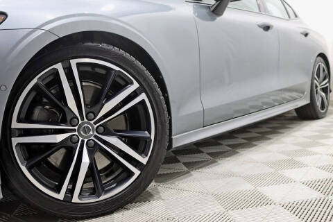 2019 Volvo S60 T6 R-Design