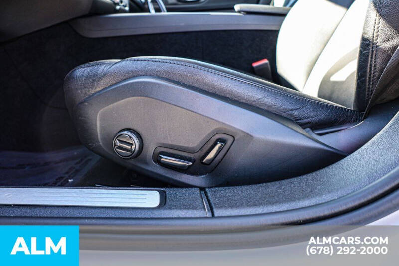 2024 Volvo S60 B5 Core Dark Theme