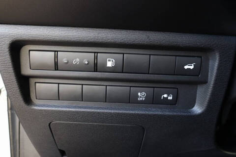 2024 Mitsubishi Outlander PHEV SE