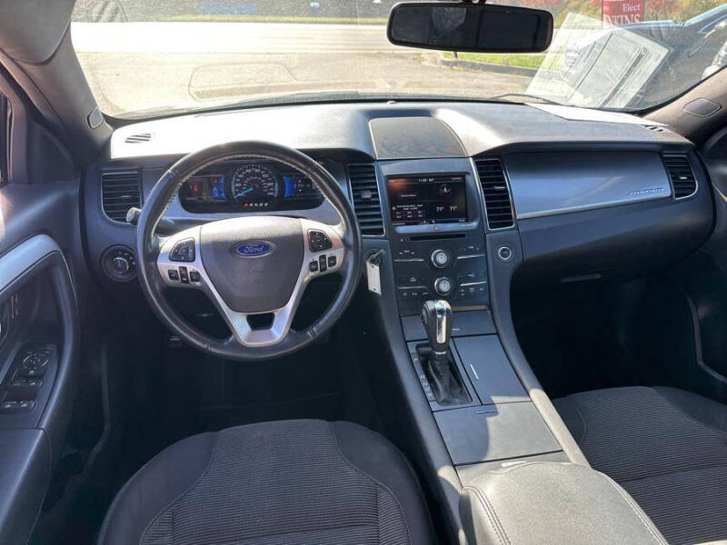 2013 Ford Taurus SEL