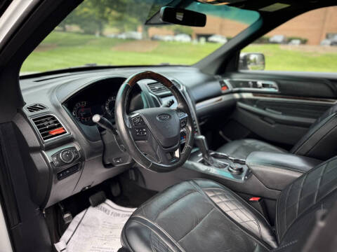 2017 Ford Explorer Platinum