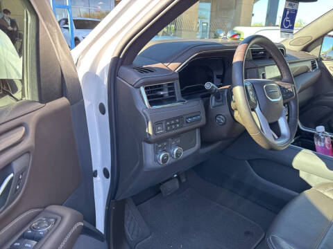 2023 GMC Yukon XL Denali