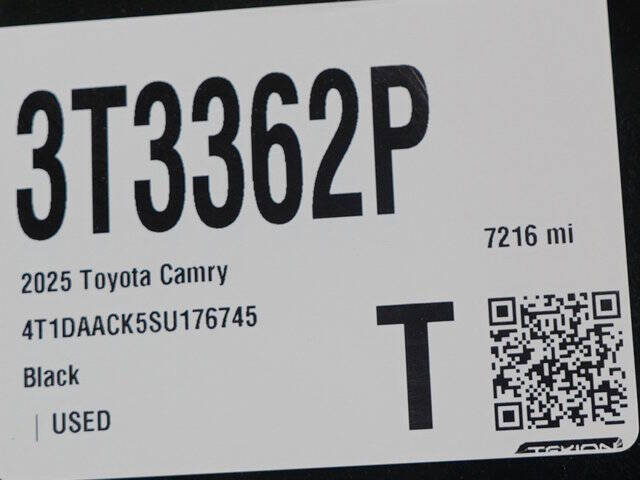 2025 Toyota Camry SE