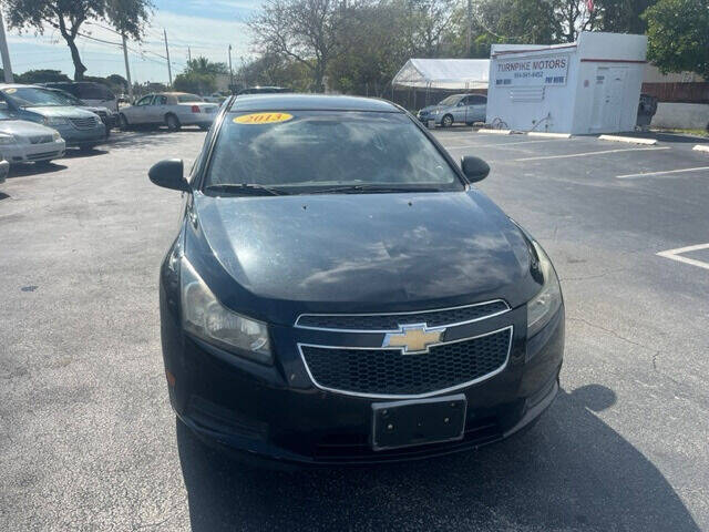 2013 CHEVROLET Cruze Sedan - $4,995
