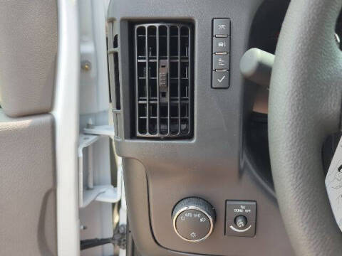 2025 Chevrolet Express 2500