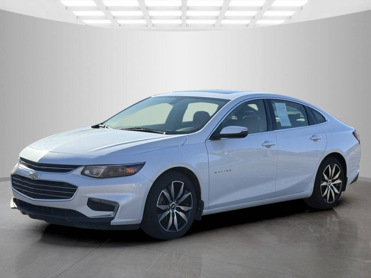 2016 Chevrolet Malibu for sale at Used Cars Toledo in Oregon, OH