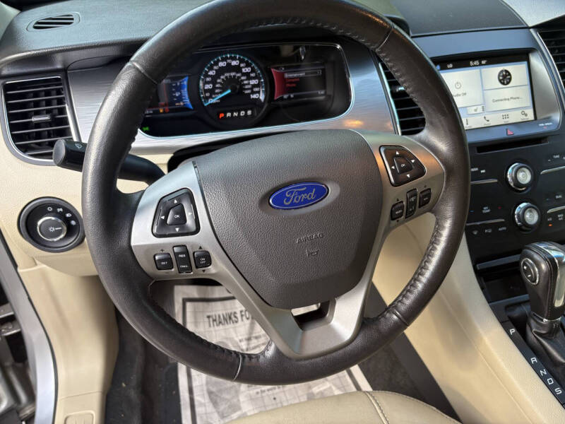 2016 Ford Taurus SEL