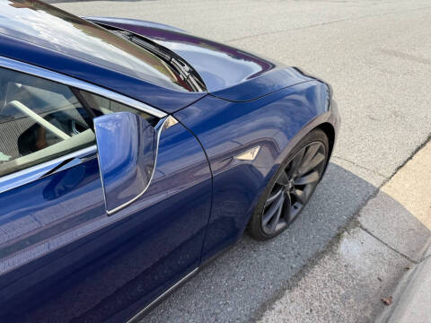 2016 Tesla Model S 70