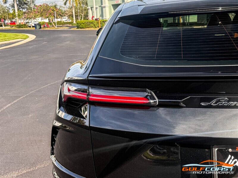 2022 Lamborghini Urus